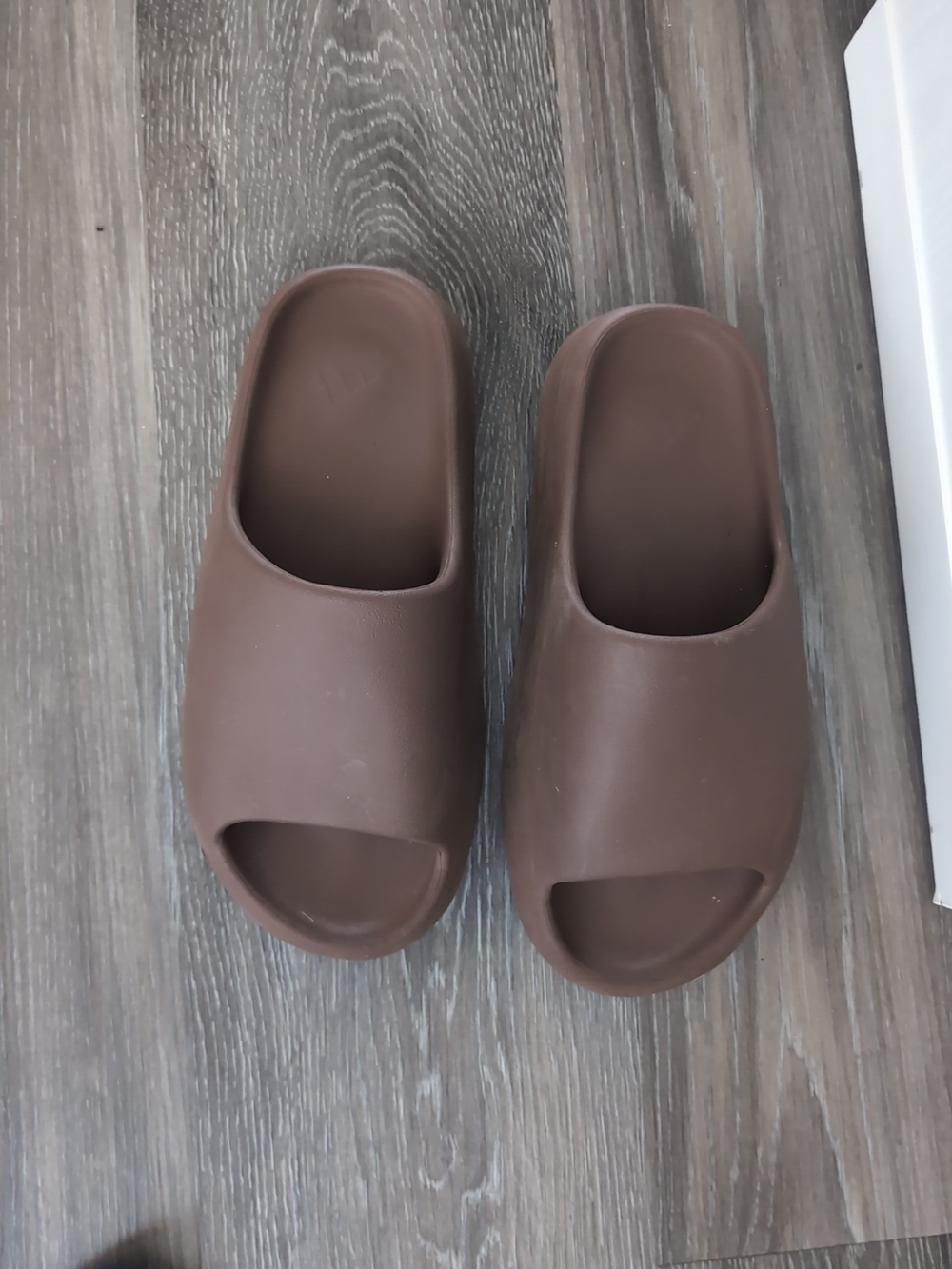 Adidas Slides Flax Colorway Size 9 Mens